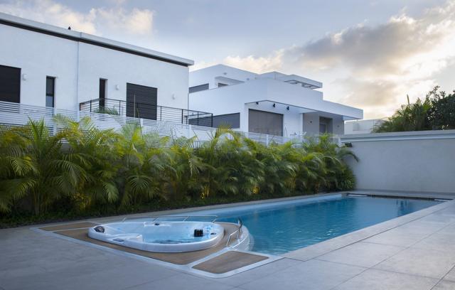 Compass Yacht Pool – foto 3