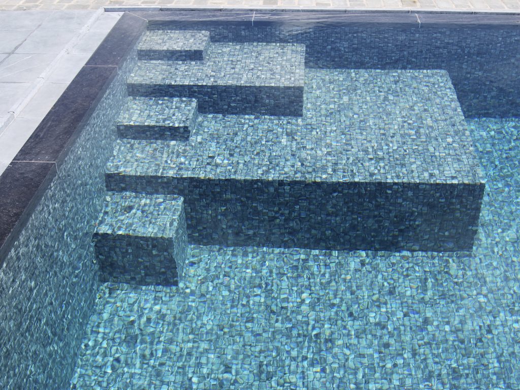 caption for image 1