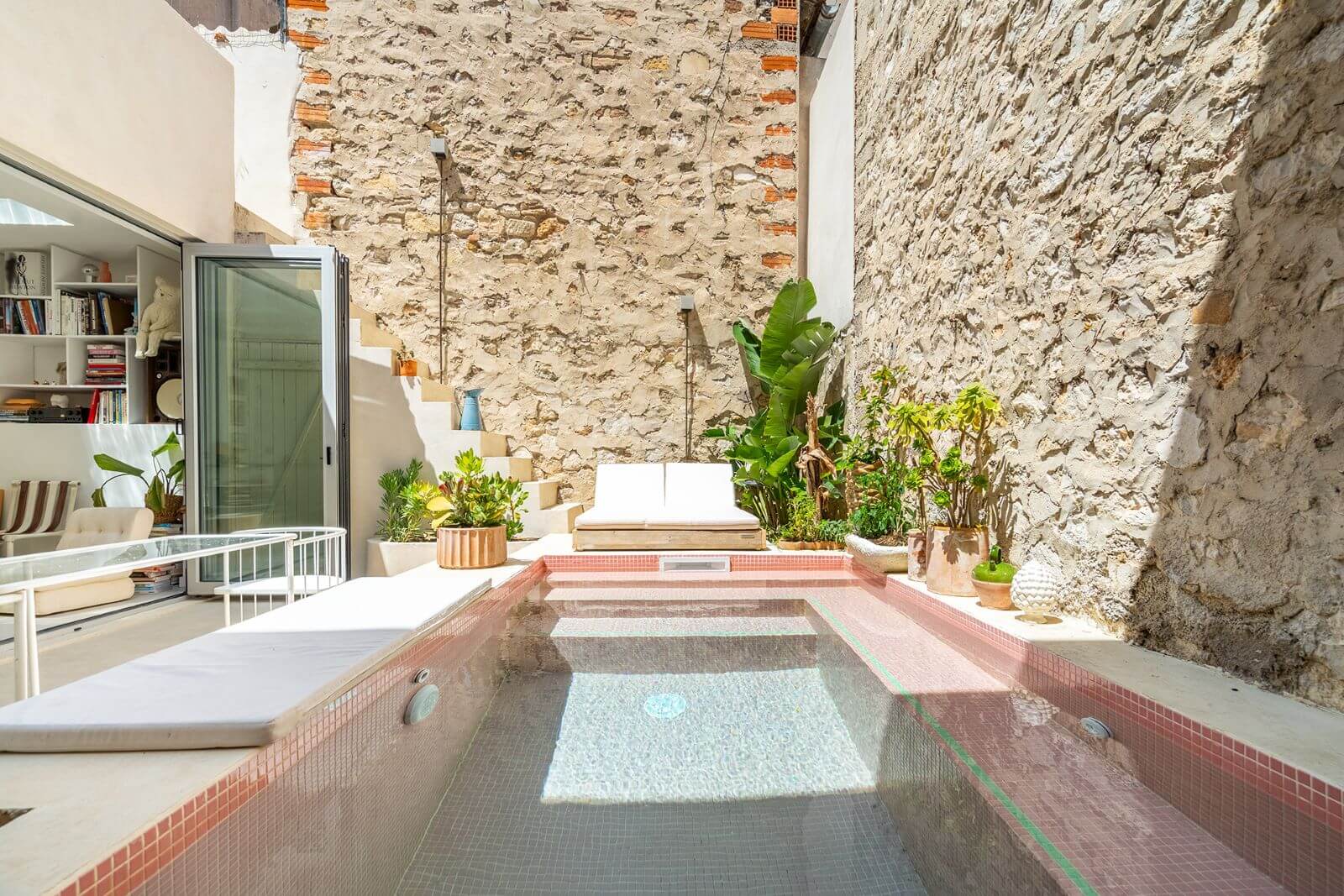 Obkladaný mozaikový bazén Ezarri MOSAIC PINK